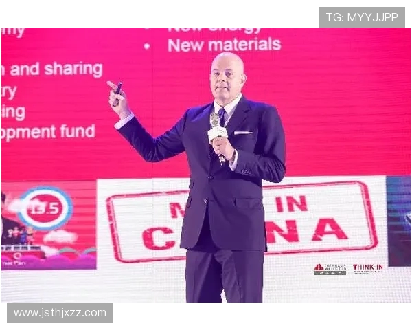 极限挑战与人生哲学：周伟的深度对话与运动探索之旅